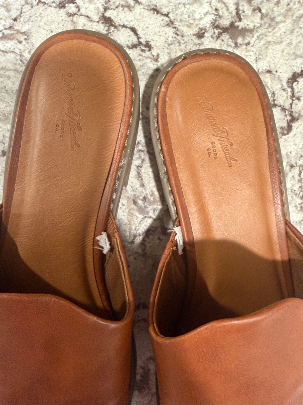 Universal Thread Women's Brown Leather Slide Mules - Casual Slip-On